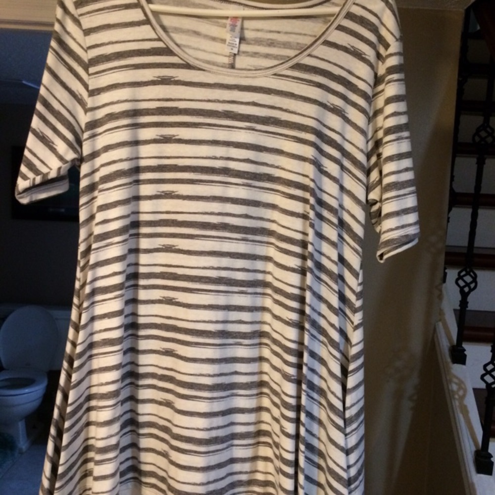 Lularoe perfect t size M